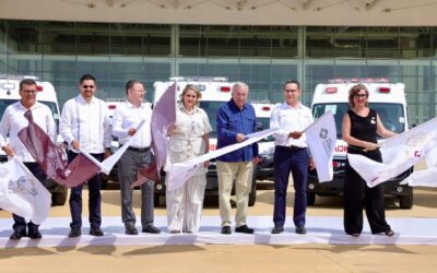Entrega la Beneficencia Pública en Sinaloa 19 ambulancias y 900 apoyos funcionales