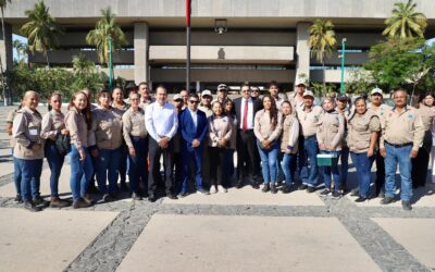 Encabeza secretario de Salud izamiento por conmemoración del Día Internacional del Trabajo