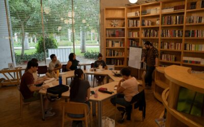 Aprovecha el acervo digital y bibliográfico que ofrece la Biblioteca del Botánico