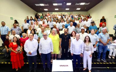 Entrega gobernador Rocha estímulos por jubilación a trabajadoras y trabajadores del Colegio de Bachilleres del Estado de Sinaloa