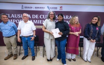 “La capacitación es también una opción de vida”, afirma Gobernadora Graciela Domínguez al clausurar curso de empoderamiento femenino